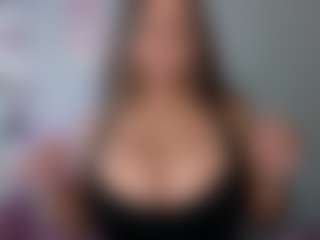 Melaanyluckk's Live Sex Cam Show