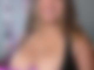 Melaanyluckk's Live Sex Cam Show