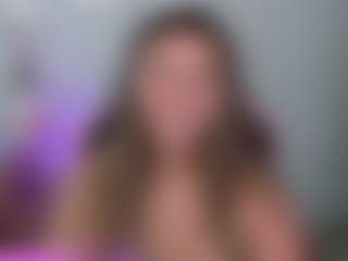 Melaanyluckk's Live Sex Cam Show