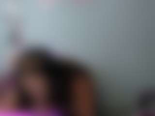 Melaanyluckk's Live Sex Cam Show