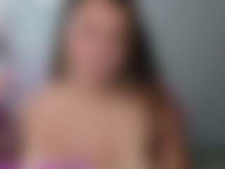 Melaanyluckk's Live Sex Cam Show