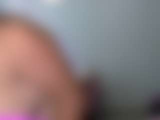 Melaanyluckk's Live Sex Cam Show