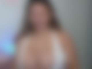 Melaanyluckk's Live Sex Cam Show