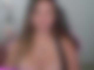 Melaanyluckk's Live Sex Cam Show
