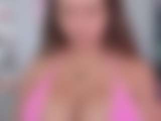 Melaanyluckk's Live Sex Cam Show