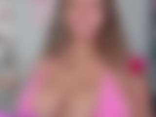 Melaanyluckk's Live Sex Cam Show