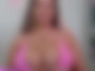 Melaanyluckk's Live Sex Cam Show