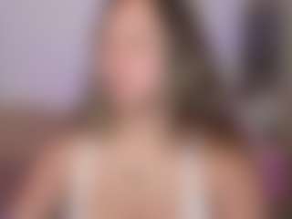 Melaanyluckk's Live Sex Cam Show