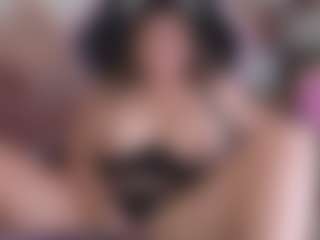 Melaanyluckk's Live Sex Cam Show