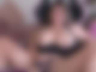 Melaanyluckk's Live Sex Cam Show