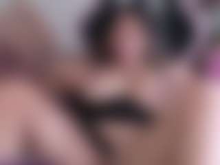 Melaanyluckk's Live Sex Cam Show