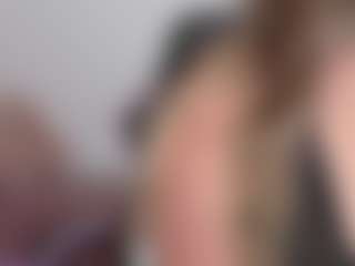 Melaanyluckk's Live Sex Cam Show
