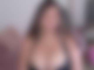 Melaanyluckk's Live Sex Cam Show