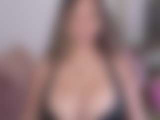 Melaanyluckk's Live Sex Cam Show
