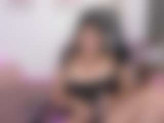 Melaanyluckk's Live Sex Cam Show