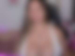 Live-sekscamshow van Melaanyluckk