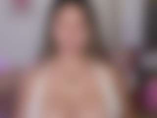 Melaanyluckk's Live Sex Cam Show