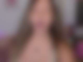 Melaanyluckk's Live Sex Cam Show