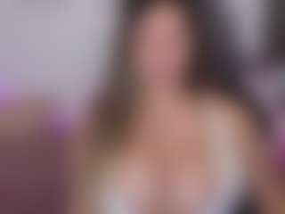 Melaanyluckk's Live Sex Cam Show