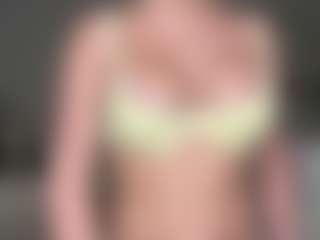 Live cam show with AmberjayXoX0 - Deepthroat on Camsoda