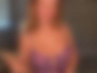 Live cam show with AmberjayXoX0 - Brown Hair Petite on nudelive.tv