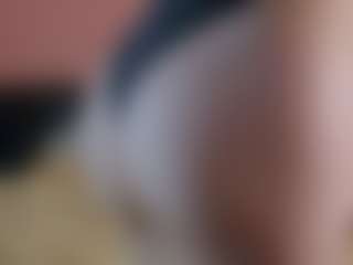 Live cam show with katusha008 - Handjob on SpunkLive