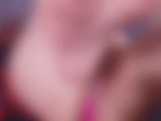 Live cam show with rubi-hops - Normal on Camsoda