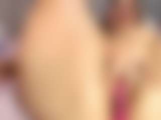 Live cam show with rubi-hops - Double Penetration on Dolls Live