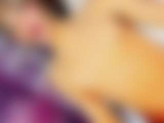 Live cam show with VeronicaRosee - Tease on StripNow