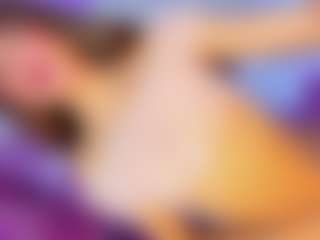 Live cam show with VeronicaRosee - Flat Chested on Cam Slut