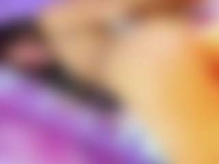 Live cam show with VeronicaRosee - Flat Chested on makecum.org