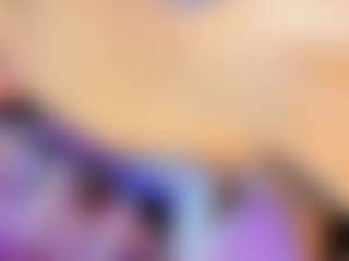 Live cam show with VeronicaRosee - Smoking on TeamSkeetLive