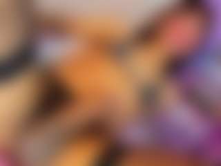 Live cam show with VeronicaRosee - Smoking on Camsoda