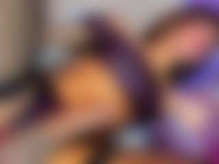 Live cam show with VeronicaRosee - Brown Eyes on Camsoda
