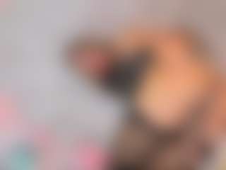 Live cam show with VeronicaRosee - Brown Eyes on CamClone