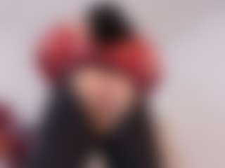 Live cam show with Emmasexxy - Saliva on milfzrlive.com