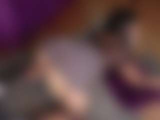 Live cam show with Emmasexxy - Horney on TastyBlacksLive
