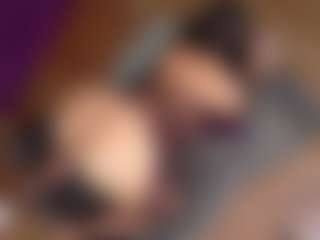 Live cam show with Emmasexxy - Butt Plug on Dolls Live