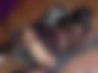 Live cam show with Emmasexxy - Sensual on TeamSkeetLive