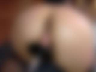 Live cam show with Emmasexxy - Anal Toys on Camsoda Late Night