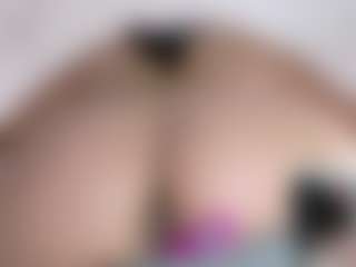 Live cam show with Emmasexxy - Thick on Camsoda Late Night