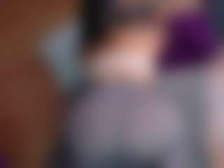 Live cam show with Emmasexxy - Colombia on liverealitysex.com