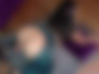 Live cam show with Emmasexxy - Colombia on liverealitysex.com