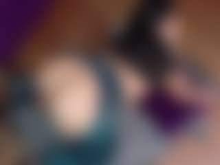 Live cam show with Emmasexxy - Colombia on xxxlivecams.org
