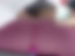 Live cam show with Emmasexxy - Horney on livesuperchat.net