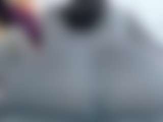 Live cam show with Emmasexxy - Colombia on Camsoda