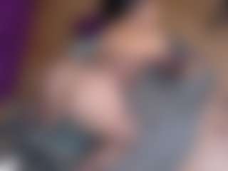 Show de câmera ao vivo com Emmasexxy - Butt Plug no Camsoda