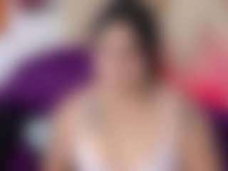 Live cam show with Emmasexxy - Colombia on Mixed Magazine Live