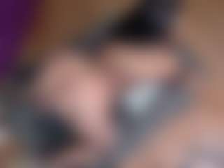 Emmasexxy's Live Sex Cam Show