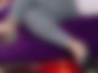 Live cam show with Emmasexxy - Colombia on Lustler
